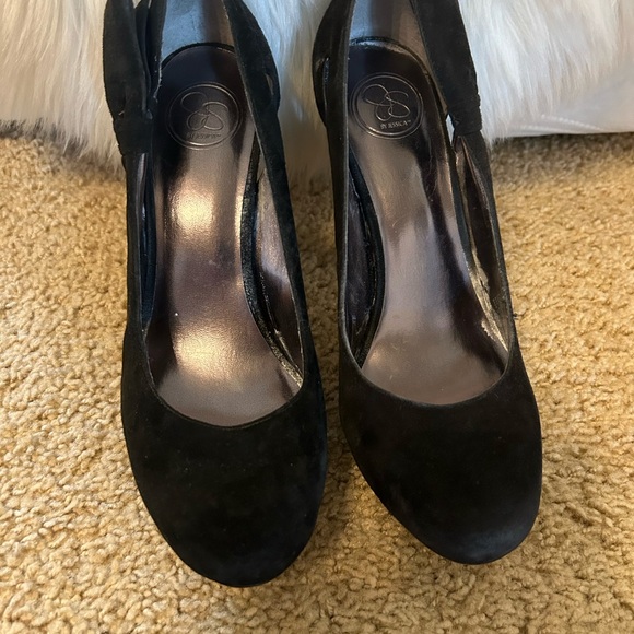 Jessica Simpson Suede Bow Detail Platform Heels - Picture 2 of 2